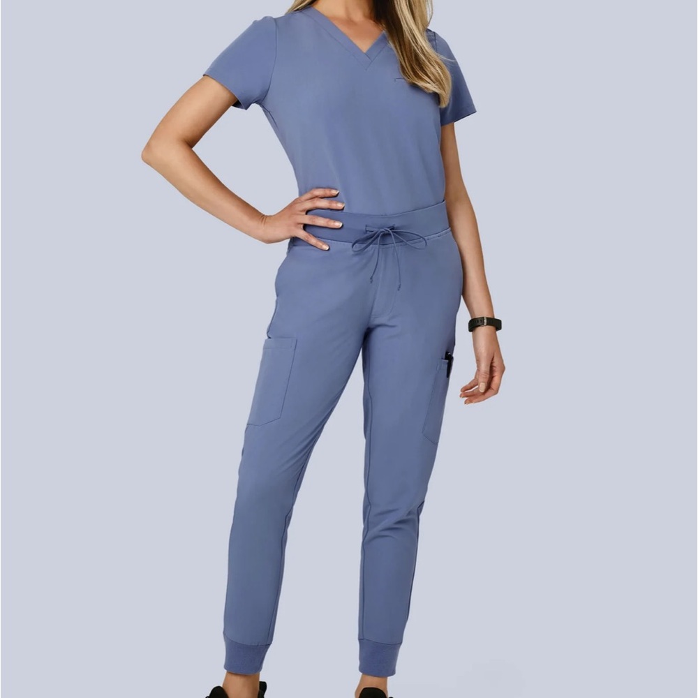 Mandala Jogger Scrub Set